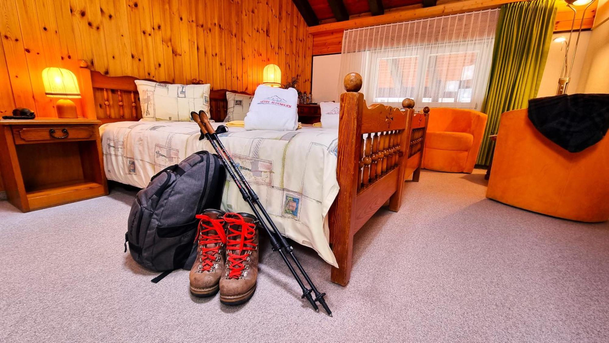 Hotel Alpenblick-Leukerbad-Therme Værelse billede