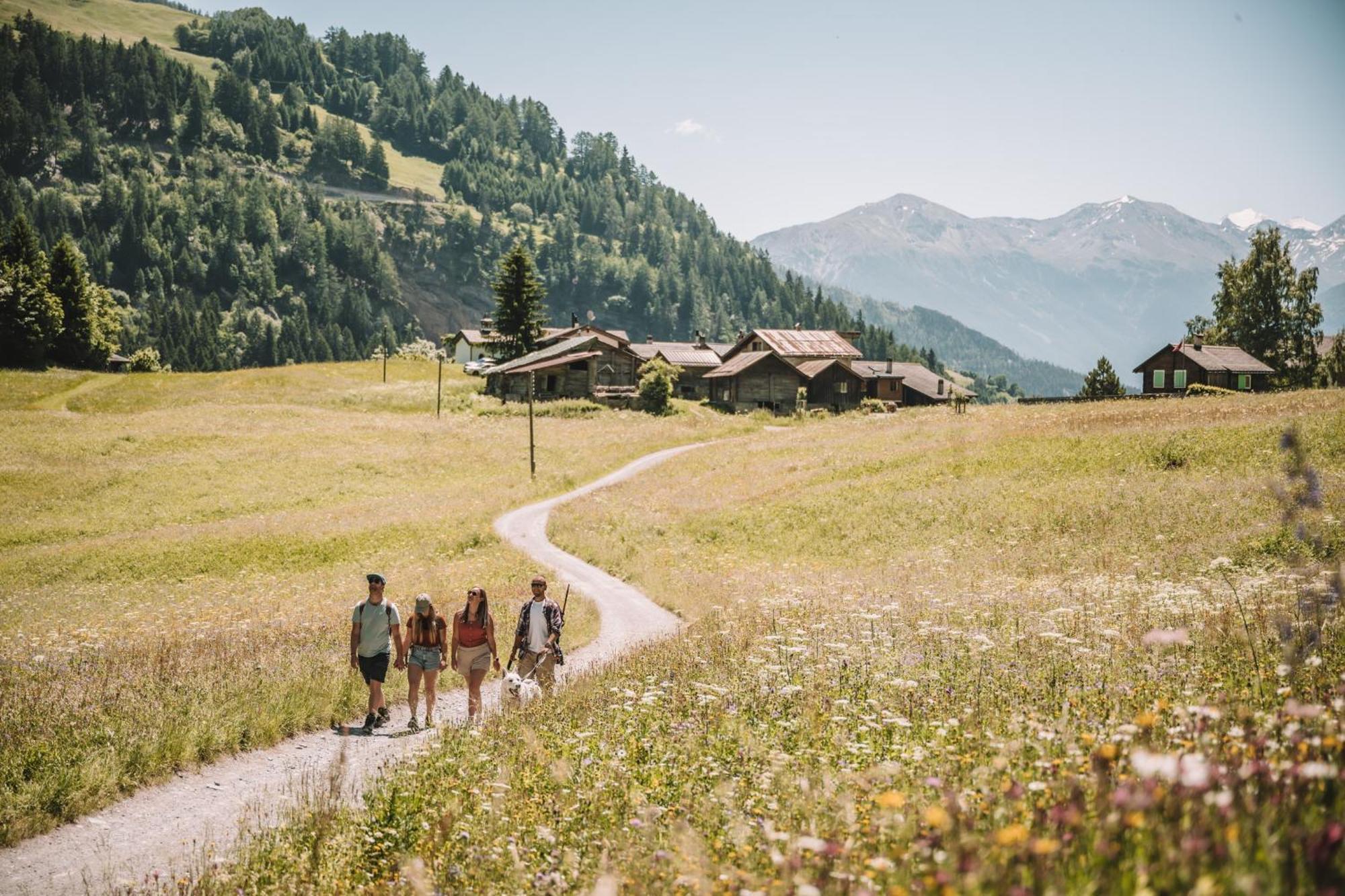 Hotel Alpenblick-Leukerbad-Therme Eksteriør billede